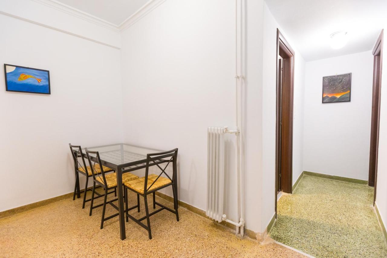 Apartment At Metaxourgio 1 Bed 2 Pers Athens Ngoại thất bức ảnh